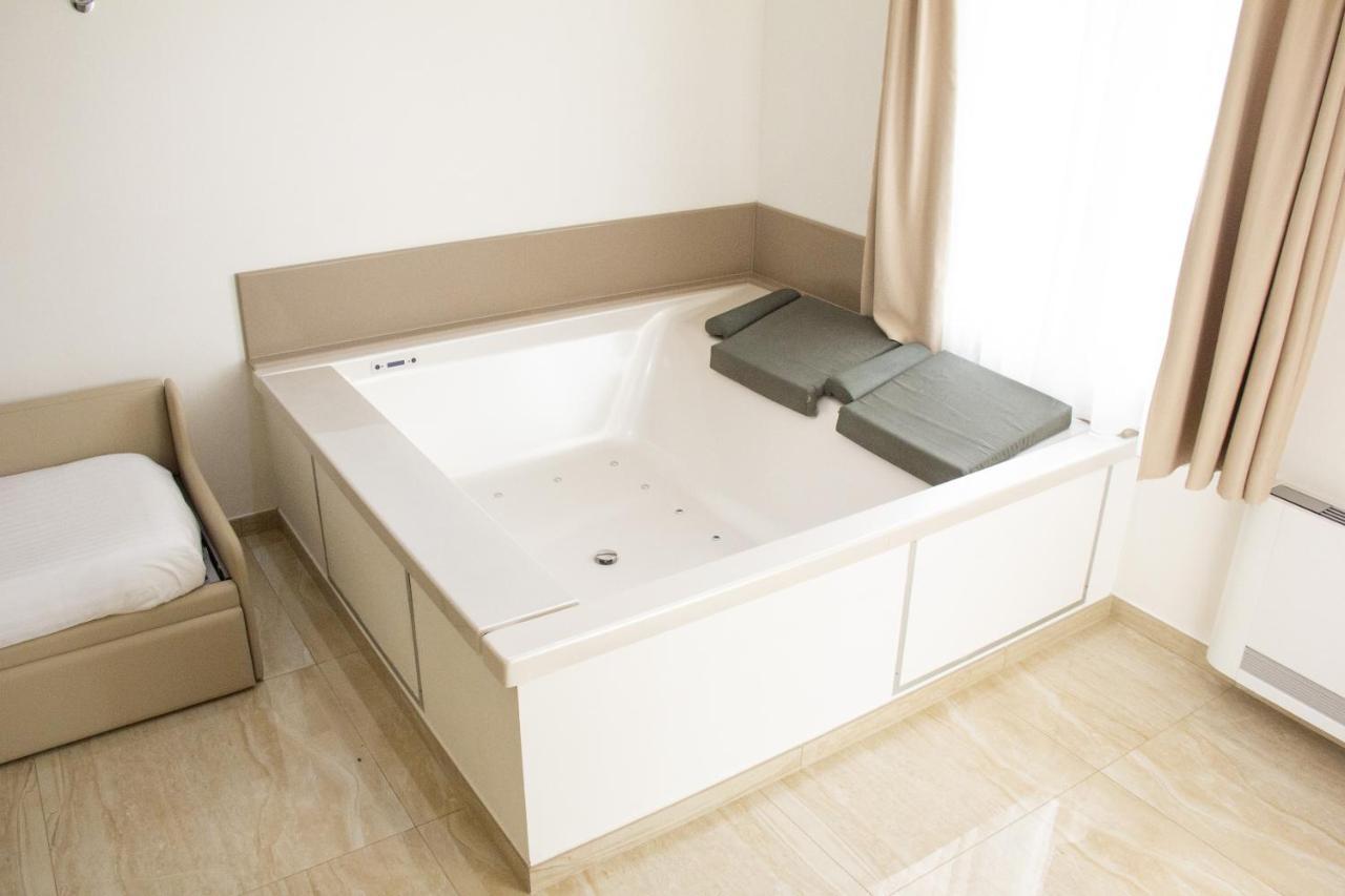 B&B Imperial Exclusive Rooms & Breakfast Porto Cesareo Exteriér fotografie